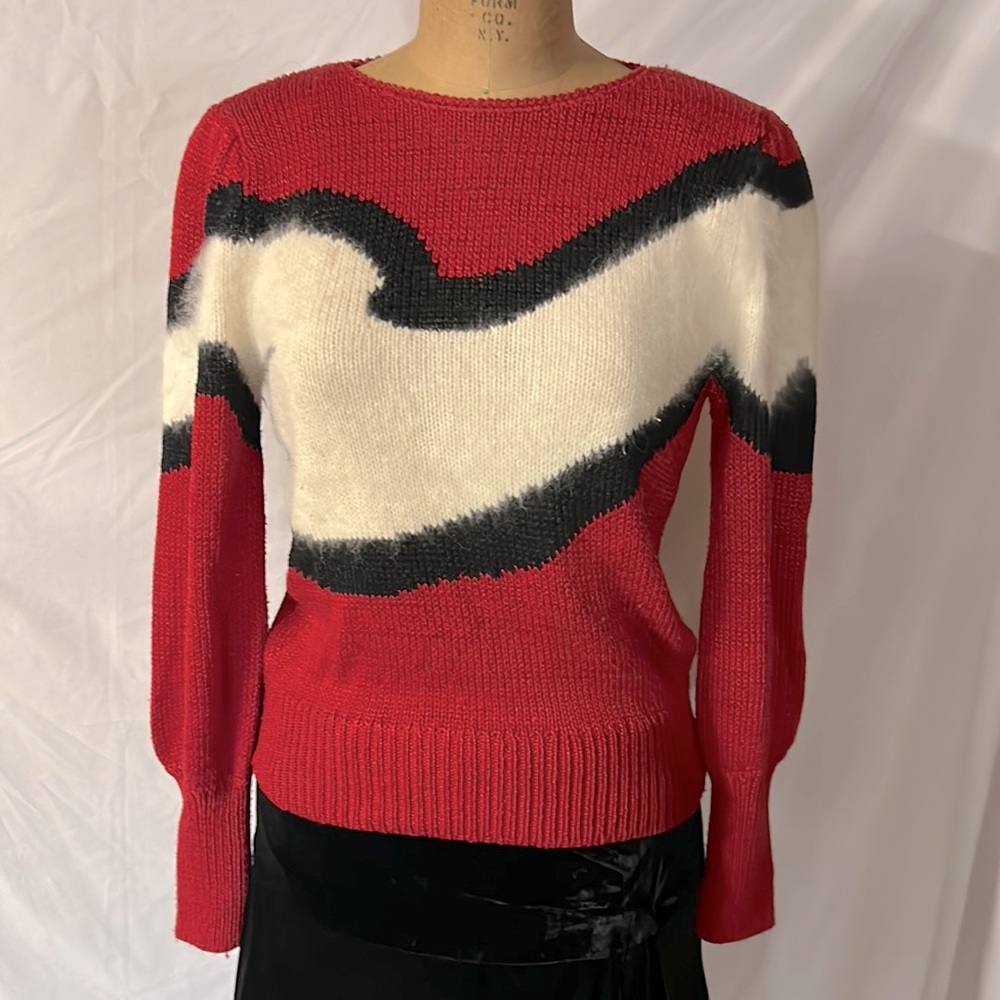 Vintage Pullover Sweater Scoop Neck  - Size S